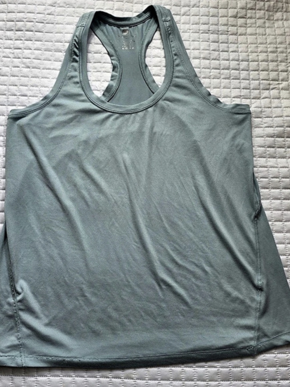 Yogalicious Racerback Tank in Green Size Medium Like New